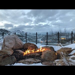 Meet your Posher, Eerica